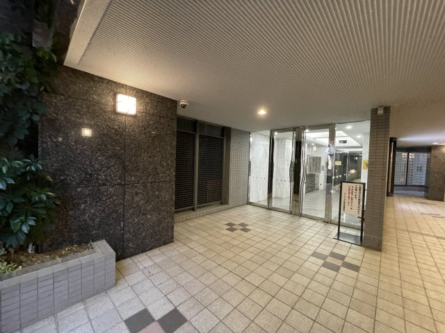 コートプラザ調布のロビー