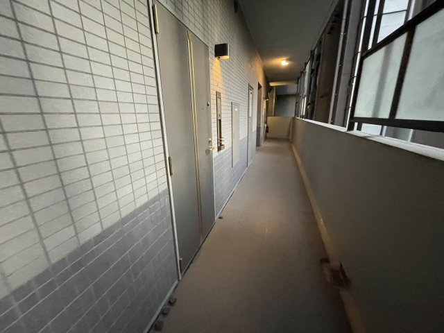 コートプラザ調布のロビー