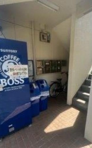 クレセントのエントランス
