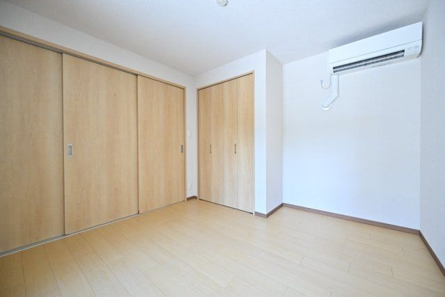 CENTRAL　GARDEN　RESIDENCE　TOKYOの洋室