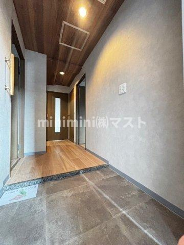 レヴェあけぼの荘の玄関