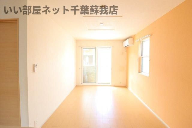 エトワールＡの居間・リビング|使いやすい居間です