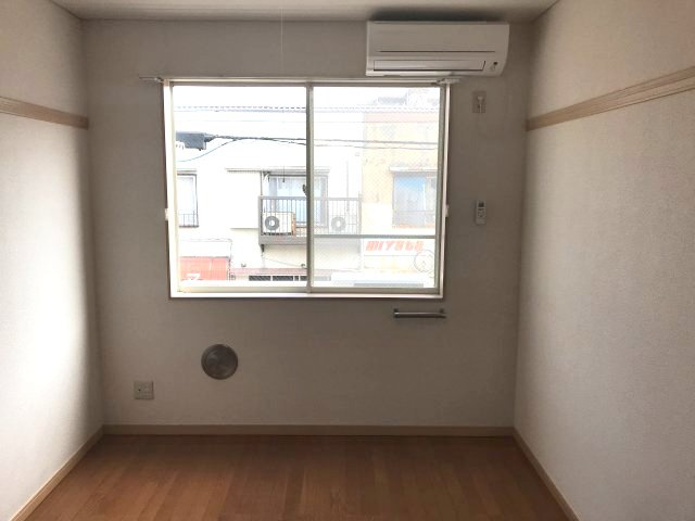 リリックコート平和橋の洋室
