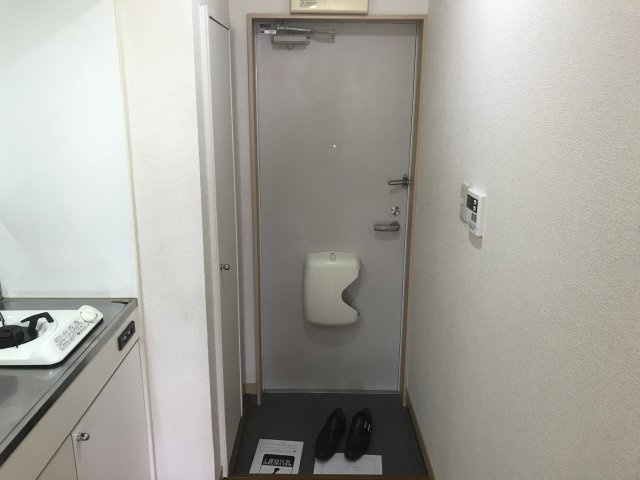 リリックコート平和橋の玄関