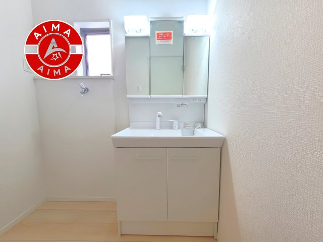 宗像市日の里3丁目第10-2棟（1号棟）の内観：施工例|洗面所は小さなプライベートスペース。歯磨き、洗顔と毎日施す個人空間。