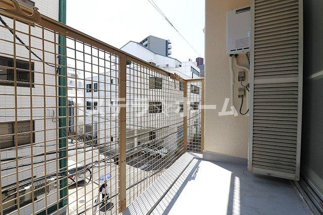 サンロイヤル都島本通のバルコニー|お洗濯にも便利なバルコニー付き