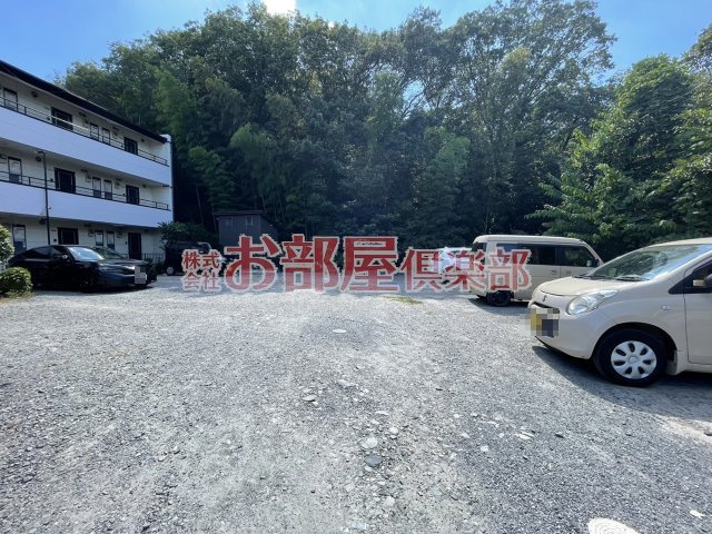 野中ハイツの駐車場|駐車場です