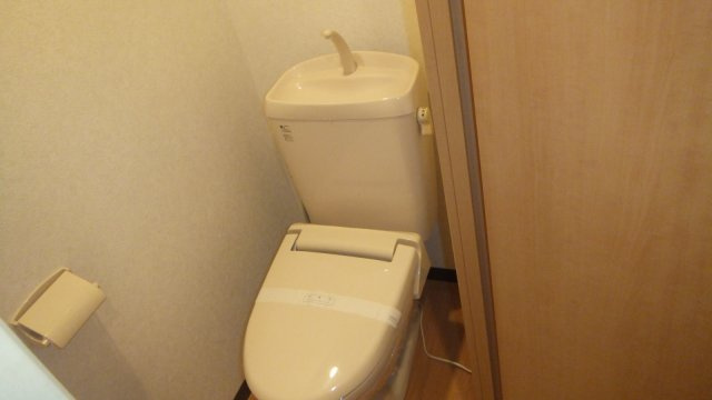 エスペランサＫ２のトイレ|お手洗いにはウォシュレット機能御座います