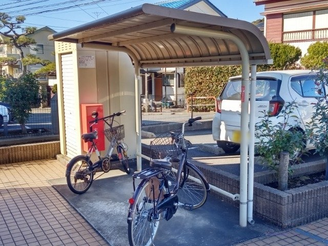 レオパレスラピスＣのその他|駐輪場