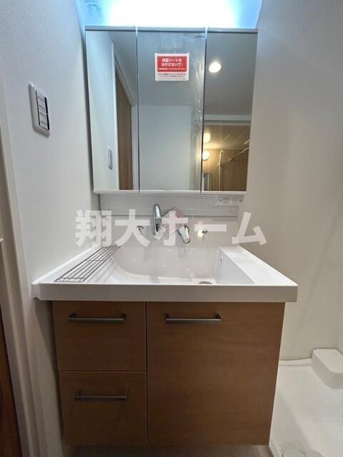 Ｌｉｂｅｒｔｅ町屋の洗面所