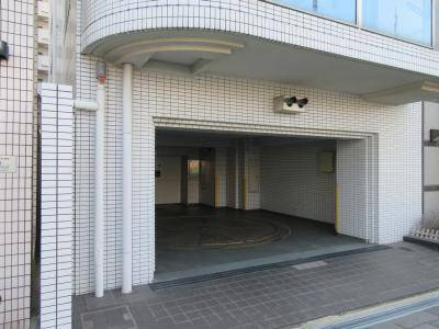 グランドムール丹波口のエントランス