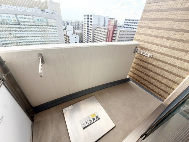 URBAN FLATS江坂のバルコニー