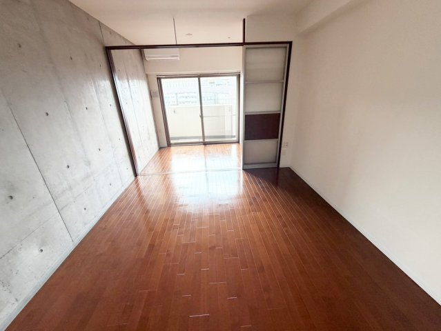 URBAN FLATS江坂の居間・リビング