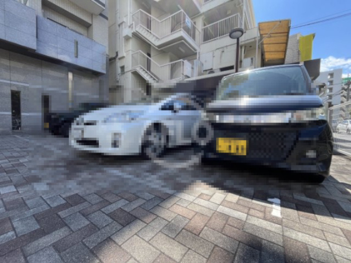 プルメリア新大阪の駐車場|駐車場