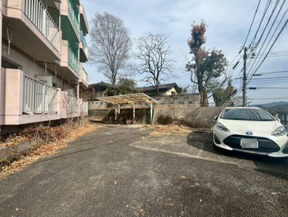 エスペランサ一木の駐車場