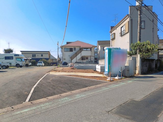 ふじみ野市上ノ原２丁目の新築一戸建の前面道路含む現地写真