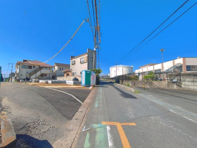 ふじみ野市上ノ原２丁目の新築一戸建の前面道路含む現地写真