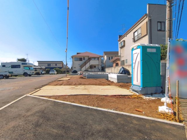 ふじみ野市上ノ原２丁目の新築一戸建の前面道路含む現地写真