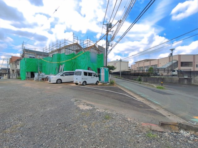 ふじみ野市上ノ原２丁目の新築一戸建の前面道路含む現地写真