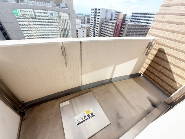 URBAN FLATS江坂のバルコニー