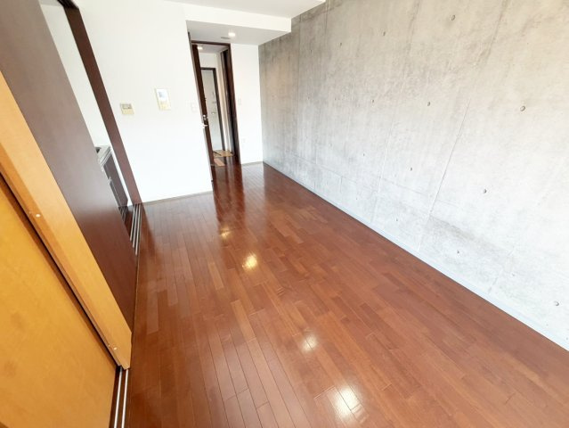 URBAN FLATS江坂の洋室