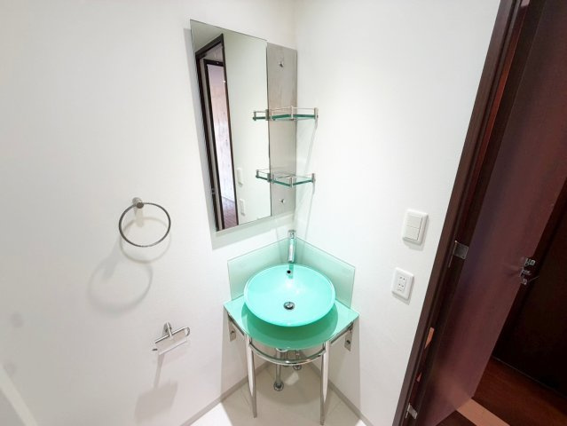 URBAN FLATS江坂の洗面所