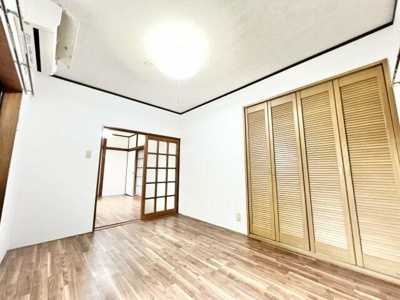 【寝室】 | 栗山戸建