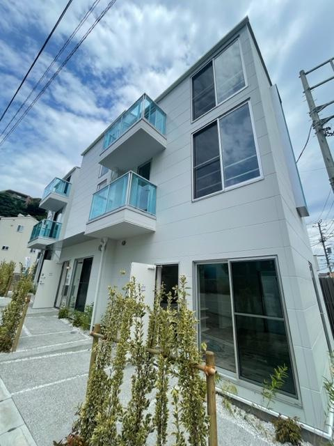 グランエッグス逗子海岸のエントランス|エントランス