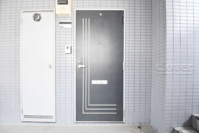 【受付】 | セザール錦糸町 | 管理人さんが勤務する管理室です。マンションに出入りする人たちを見守り、注意を払ってくれています。～即日のご見学可能～　お問合せはお気軽にどうぞ。