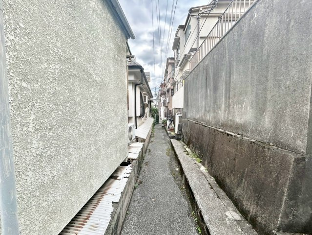 北区岸町2丁目　中古戸建の前面道路含む現地写真|2026.07.27撮影

現地ご見学希望・資料請求などお気軽にお問い合わせ下さい！
03-5990-5201