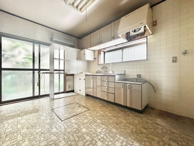 北区岸町2丁目　中古戸建