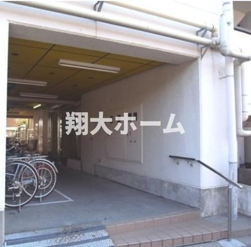 メイゾン南千住のエントランス