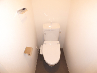【内装】 | プレミアムコート谷町4丁目 | 内装は落ち着いています