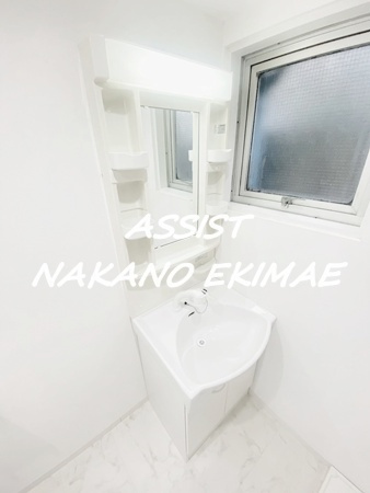 渡辺マンションの独立洗面台