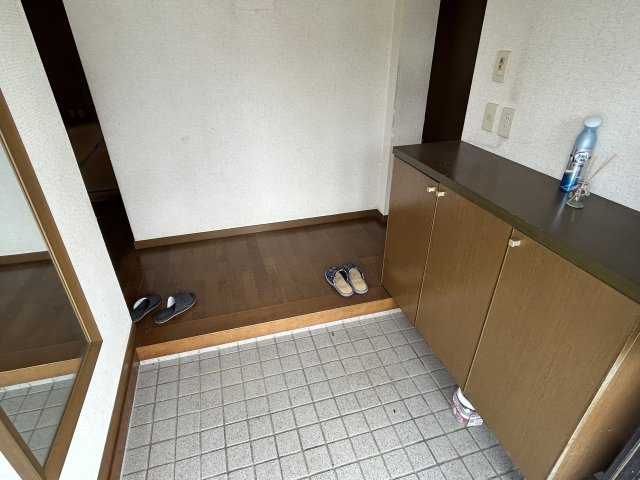 中古戸建　郡山市富久山町南小泉字関場　小泉小・明健中の玄関|【リフォーム中】
