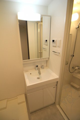 S-RESIDENCE大阪同心の独立洗面台