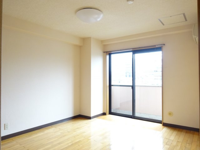 ゴールデンハイツⅢの洋室