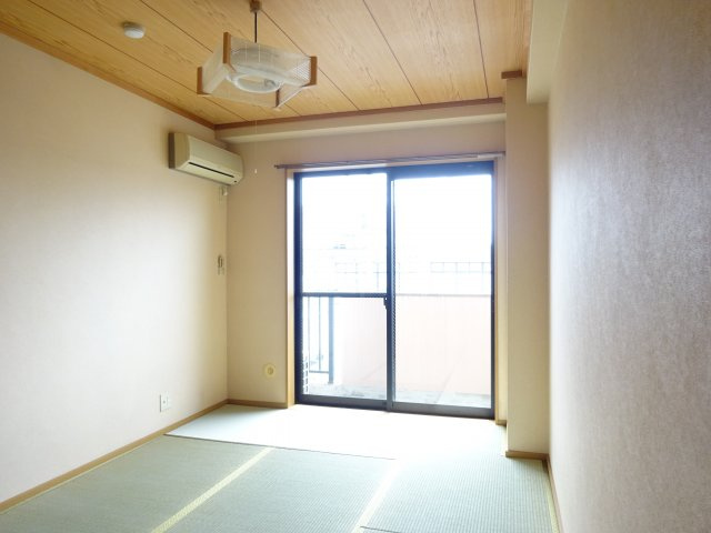ゴールデンハイツⅢの和室
