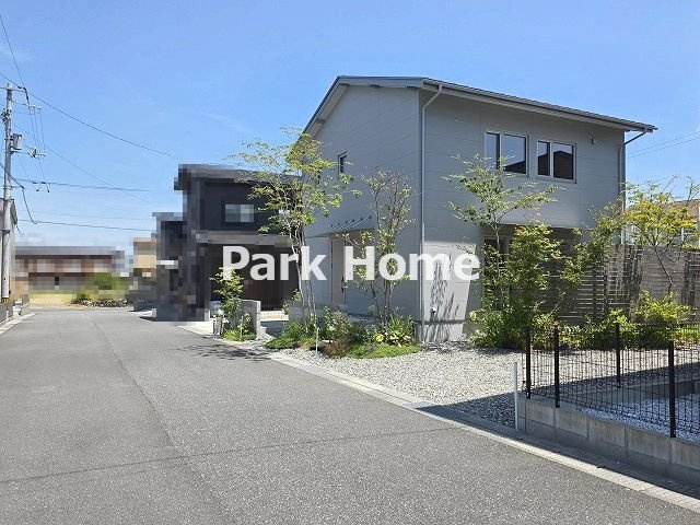 南国市西野田2丁目　建売戸建ての前面道路含む現地写真