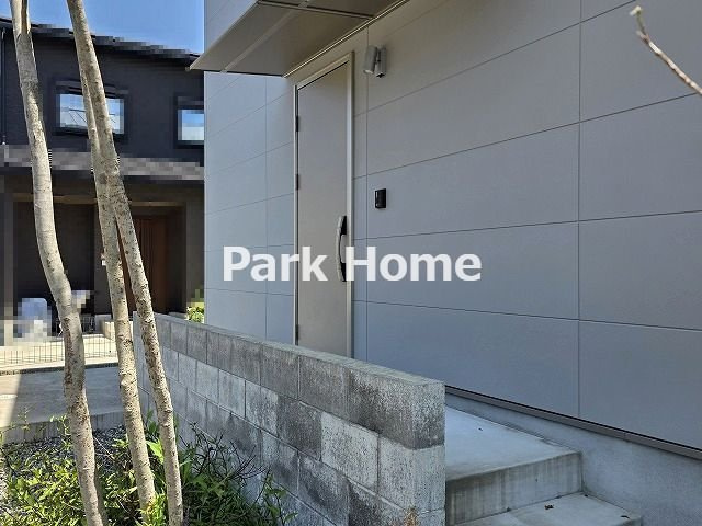 南国市西野田2丁目　建売戸建ての玄関