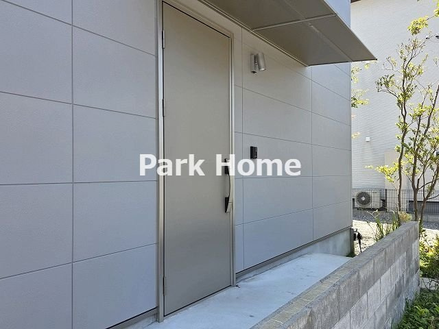 南国市西野田2丁目　建売戸建ての玄関