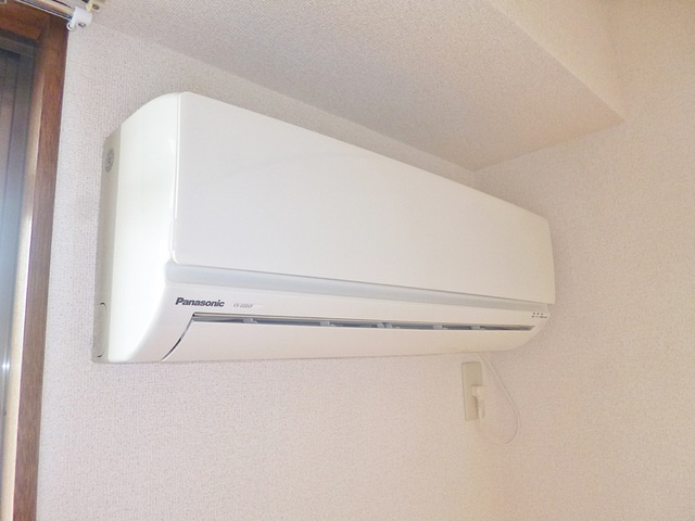 クレドハイツ小岩の寝室|エアコン完備です。