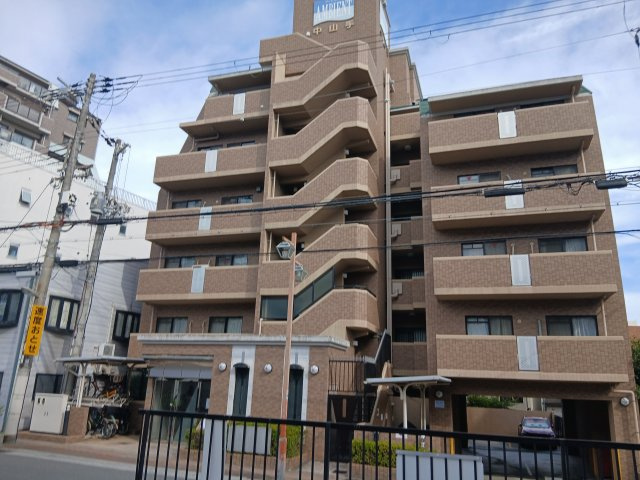 アンビエント中山手の外観