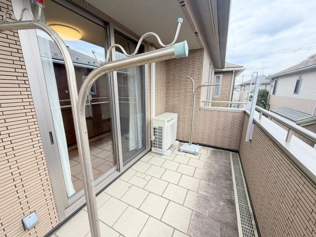 三郷市戸ケ崎2丁目　中古戸建のバルコニー|南向きの陽当たり良好なバルコニーです