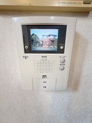 三郷市戸ケ崎2丁目　中古戸建の防犯設備|来客時にも便利なTVモニターホン付き