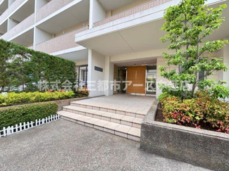 【エントランス】 | プレミアグランデ馬込 | プレミアグランデ馬込　は三都市アース中延店へお任せください！　ご内覧可能なお部屋は物件現地お待ち合わせご案内可能です！