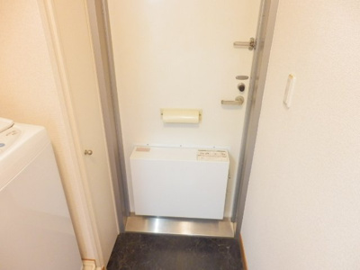 【玄関】 | レオパレス向日葵 | 多くの靴が収納出来ます!