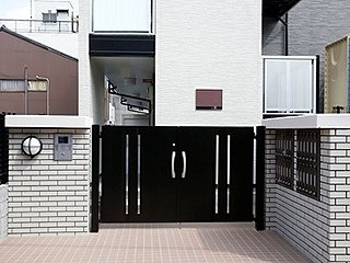 【その他】 | レオパレス勝山