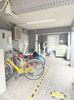 【その他共用部分】 | エル・ヴィーナ三軒茶屋 | 駐輪場です。
