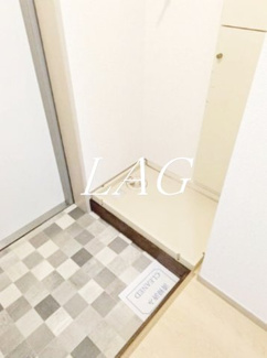 【設備】 | エル・ヴィーナ三軒茶屋 | 室内洗濯機置き場です。